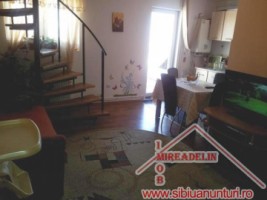 vand-apartament-3-camere-la-mansarda-cartier-strand-1