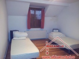 casa-de-vanzare-5-camere-zona-strazii-transilvaniei-11