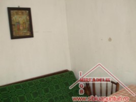 persoana-fizica-vand-casa-aciliu-2