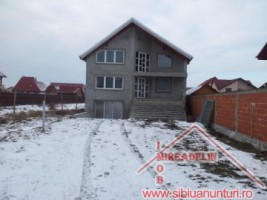 vand-casa-dpm-4-camere-str-constructorilor