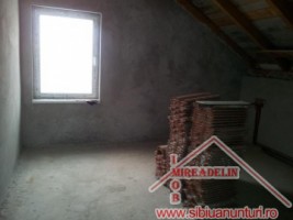 vand-casa-dpm-4-camere-str-constructorilor-9