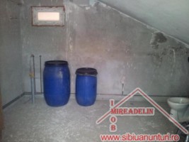 vand-casa-dpm-4-camere-str-constructorilor-3