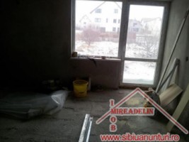 vand-casa-dpm-4-camere-str-constructorilor-5