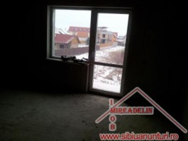 vand-casa-dpm-4-camere-str-constructorilor-8