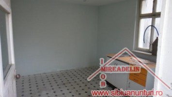 vand-casa-3-camere-zona-terezian-12