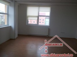 spatiu-birou-de-inchiriat-clasa-a-360-mp-zona-centrala-2