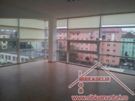 spatiu-birou-de-inchiriat-clasa-a-360-mp-zona-centrala-4