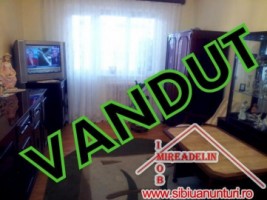 vindem-apartament-3-camere-str-semaforului