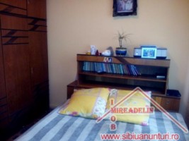 vindem-apartament-3-camere-str-semaforului-5