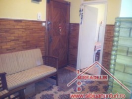 vindem-apartament-3-camere-str-semaforului-6