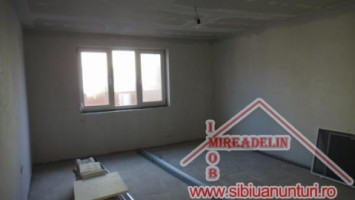 vand-casa-pm-6-camere-a-cartier-terezian-1