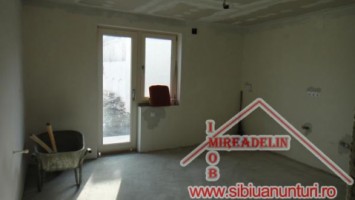 vand-casa-pm-6-camere-a-cartier-terezian-4