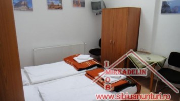 vindem-imobil-pe-casa-de-locuit-pensiune-13