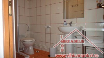 vindem-imobil-pe-casa-de-locuit-pensiune-14