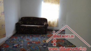 inchiriem-casa-5-camere-zona-piata-cluj-9