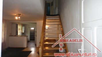 inchiriem-casa-5-camere-zona-piata-cluj-7