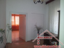 inchiriem-casa-4-camere-singur-in-curte-a-turnisor-2