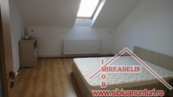 inchiriem-apartament-la-casa-5-camere-zona-turnisor-8
