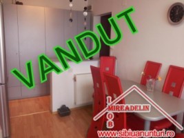 vand-apartament-la-mansarda-2-camere-valea-aurie