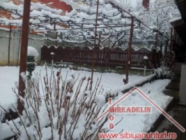 casa-de-vanzare-singur-in-curte-cartier-strand-13