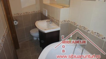 inchiriem-casa-4-camere-pem-zona-centrul-vechi-3