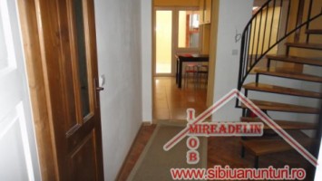 inchiriem-casa-4-camere-pem-zona-centrul-vechi-4