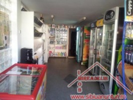 vand-spatiu-comercial-la-casa-100-mp-zona-strand