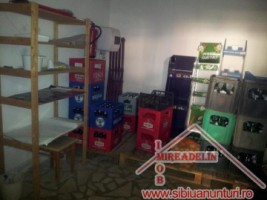 vand-spatiu-comercial-la-casa-100-mp-zona-strand-3