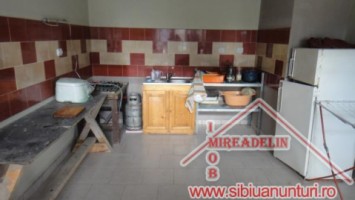 vand-casa-4-camere-dpm-cartier-gusterita-4