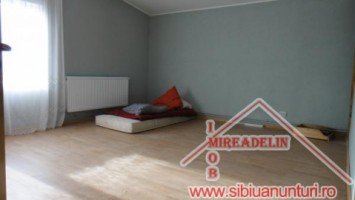 vand-casa-4-camere-dpm-cartier-gusterita-11