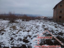 teren-intravilan-de-vanzare-3-parcele-loc-selimbar-1