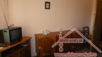 inchiriez-apartament-2-camere-55-mp-vasile-aaron-1