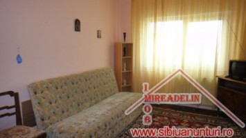 vindem-apartament-2-camere-str-oncesti-v-aaron-2