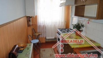 vindem-apartament-2-camere-str-oncesti-v-aaron-4