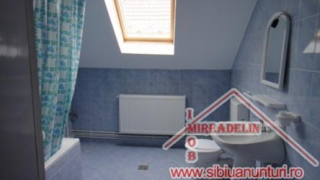inchiriem-apartament-3-camere-la-casa-zona-c-poplacii-2