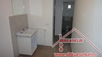 inchiriem-spatiu-comercial-155-mp-zona-stefan-cel-mare-2