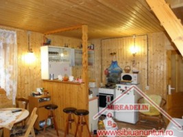 persoana-fizica-vand-casa-de-vacanta-gura-raului-3