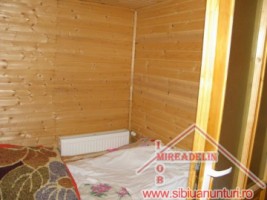 persoana-fizica-vand-casa-de-vacanta-gura-raului-10