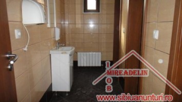 inchiriez-spatiu-comercial-150-mp-zona-ciresica-4