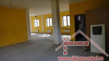 inchiriez-spatiu-comercial-150-mp-zona-ciresica-6