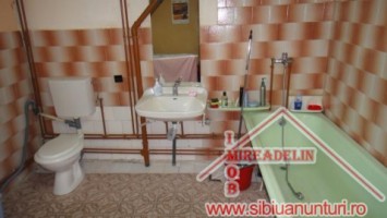 vand-casa-dp-4-camere-zona-garii-3
