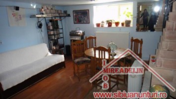 vand-casa-dp-4-camere-zona-garii-4