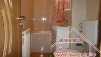 inchiriez-apartament-2-camere-zona-interex-1
