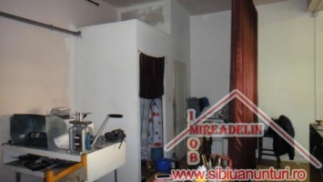 inchiriez-spatiu-comercial-47-mp-zona-hipodrom-i-2