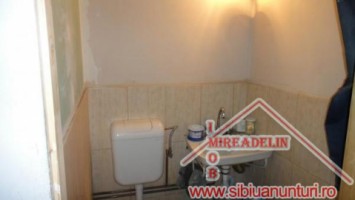 inchiriez-spatiu-comercial-47-mp-zona-hipodrom-i-3