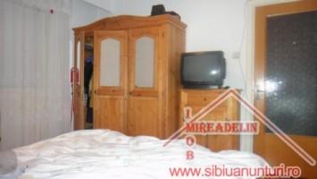 inchiriez-apartament-3-camere-a-aleea-iasomiei-turnisor-5