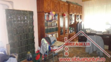 inchiriem-casa-dpem-singur-in-curte-zona-calea-dumbravii-1