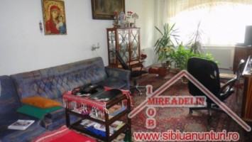 inchiriem-casa-dpem-singur-in-curte-zona-calea-dumbravii-3