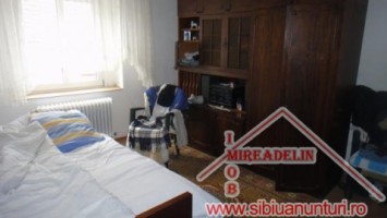 vand-apartament-la-casa-5-cam-dp-cartier-lazaret-3