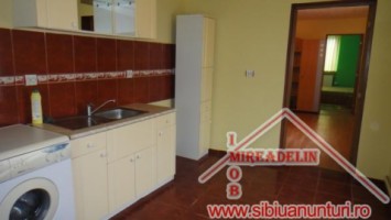 inchiriez-casa-2-camere-zona-piata-cluj-4